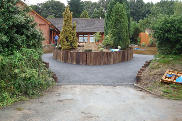 Landscaped driveway